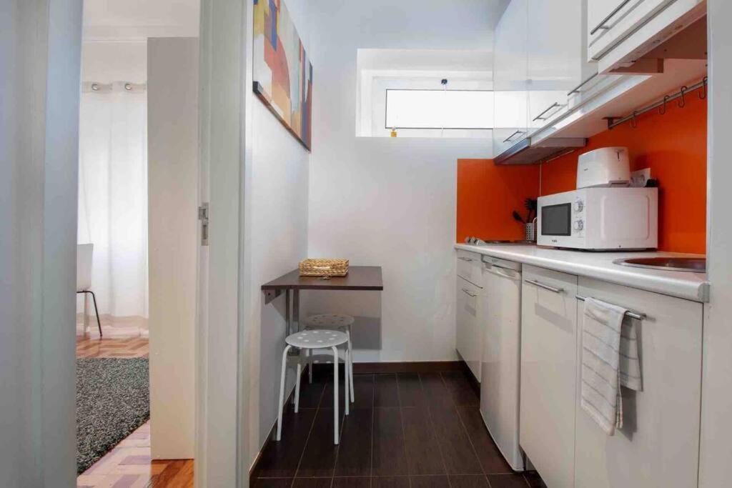 Apartment 1 Center Coimbra Bagian luar foto